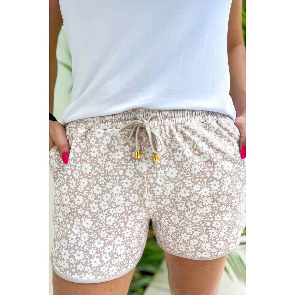 NEW JESS LEA floral everyday shorts in beige - Picture 1 of 2